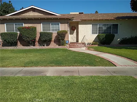 951 W C St W, Colton, CA 92324