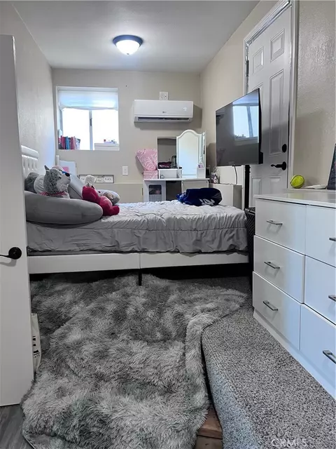 Bedroom - 31241 Old River Rd, Bonsall, CA 92003 photo 3 of 3
