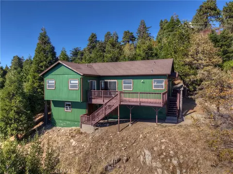 Exterior - 23903 Skyland Dr, Crestline, CA 92325 photo 7 of 11