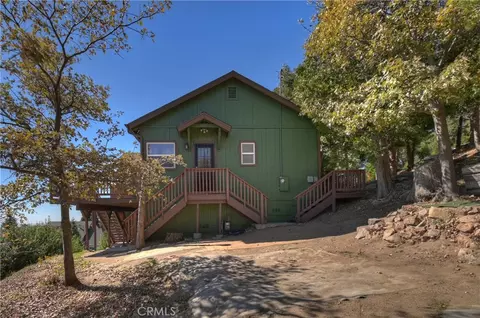 Exterior - 23903 Skyland Dr, Crestline, CA 92325 photo 10 of 11