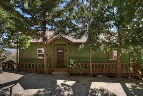 Exterior - 23903 Skyland Dr, Crestline, CA 92325 photo 1 of 11
