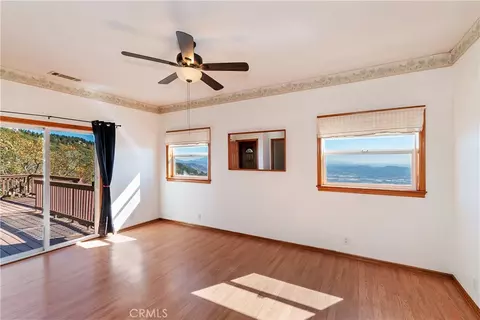 Bedroom - 23903 Skyland Dr, Crestline, CA 92325 photo 5 of 10