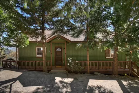 Exterior - 23903 Skyland Dr, Crestline, CA 92325 photo 2 of 11