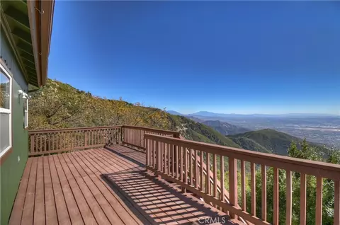Exterior - 23903 Skyland Dr, Crestline, CA 92325 photo 5 of 11