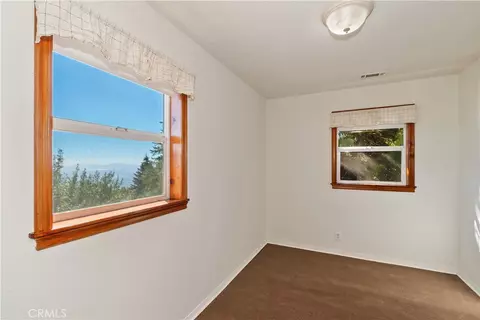 Bedroom - 23903 Skyland Dr, Crestline, CA 92325 photo 10 of 10