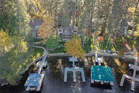 27772 Hamiltair Dr, Lake Arrowhead, CA 92352