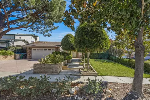 1233 Dale Cir, Corona, CA 92878