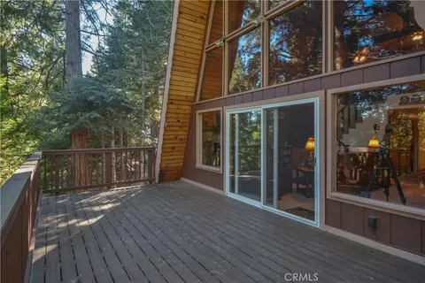 453 Oriole Dr, Twin Peaks, CA 92391 photo 2