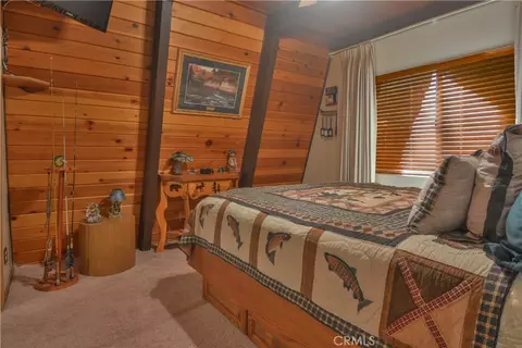 453 Oriole Dr, Twin Peaks, CA 92391 photo 14