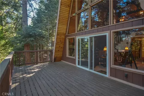 Exterior - 453 Oriole Dr, Twin Peaks, CA 92391 photo 1 of 10
