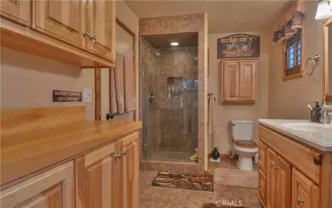 453 Oriole Dr, Twin Peaks, CA 92391 photo 20