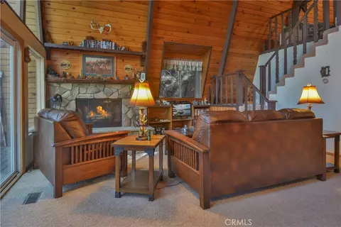 453 Oriole Dr, Twin Peaks, CA 92391 photo 9