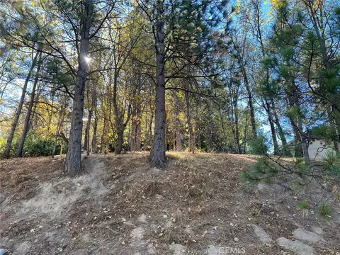 82 Pixie, Running Springs, CA 92382