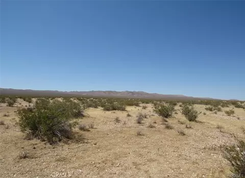 0 0446-032-28-0000, Lucerne Valley, CA 92356