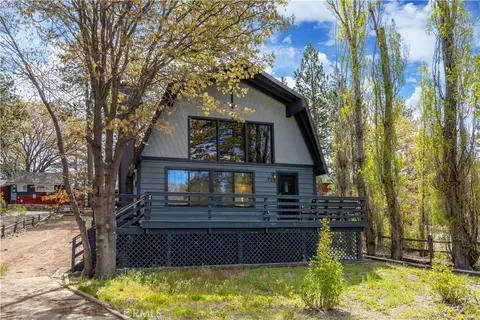 725 Temple Ln, Big Bear Lake, CA 92315