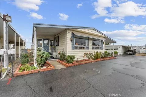 12582 2nd #32, Yucaipa, CA 92399