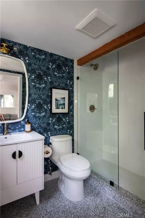 Bath - 1340 Yosemite, Lake Arrowhead, CA 92352 photo 4 of 4