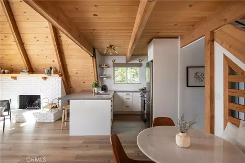 Kitchen - 1340 Yosemite, Lake Arrowhead, CA 92352 photo 2 of 2