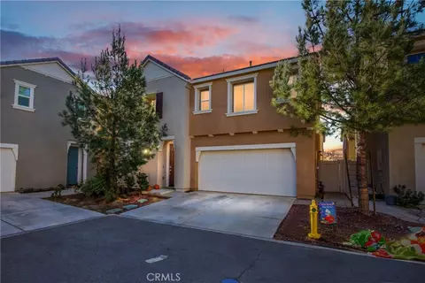 925 Bluebell Way, Beaumont, CA 92223