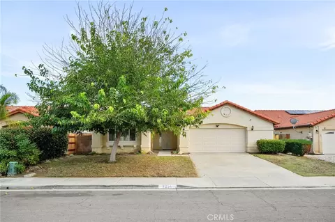 1316 Zirconia, Hemet, CA 92543