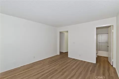 Bedroom - 142 Rockledge Ln, Lake Arrowhead, CA 92352 photo 3 of 3