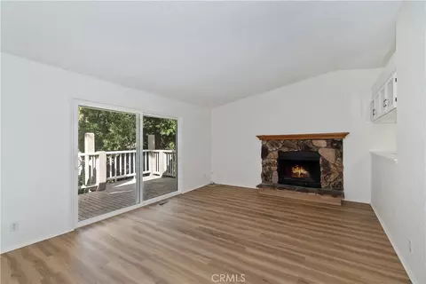 Living - 142 Rockledge Ln, Lake Arrowhead, CA 92352 photo 1 of 4