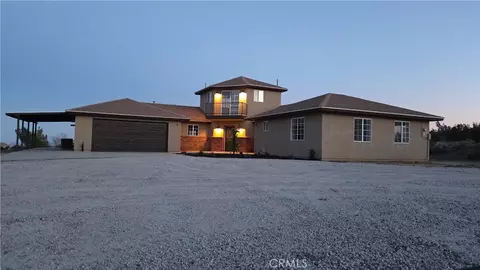 8325 Johnson Rd, Phelan, CA 92371