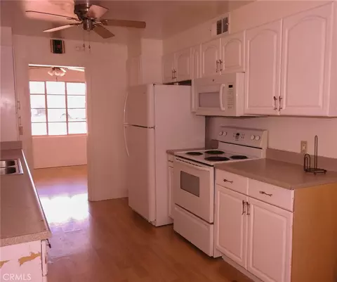 Kitchen - 102 Erin Dr, Needles, CA 92363 photo 2 of 5