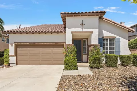 35419 El Diamante Dr, Wildomar, CA 92595