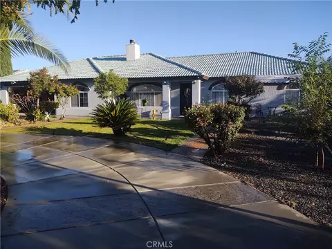 15274 Rodeo St, Hesperia, CA 92345