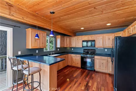 Kitchen - 25515 True, Twin Peaks, CA 92391 photo 1 of 2
