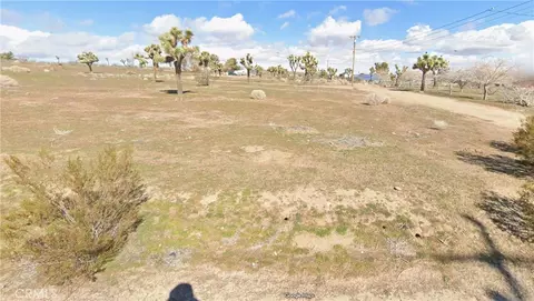 0 4th, Phelan, CA 92371