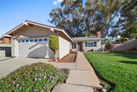 2313 Mesquite Ln, Corona, CA 92882