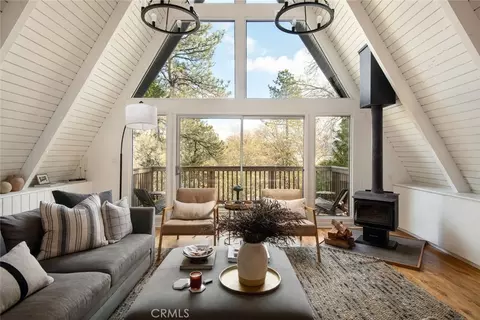 27582 N Bay, Lake Arrowhead, CA 92352