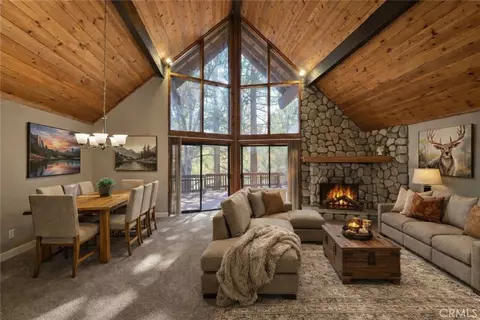 33207 Juniper Ln, Green Valley Lake, CA 92341