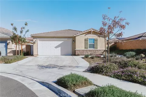 7552 Honeybell Ct, Riverside, CA 92507