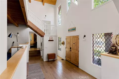 Entry Way - 951 Osprey, Lake Arrowhead, CA 92352 photo 1 of 5