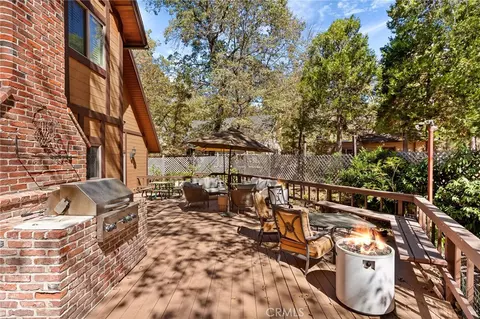 Exterior - 951 Osprey, Lake Arrowhead, CA 92352 photo 10 of 12