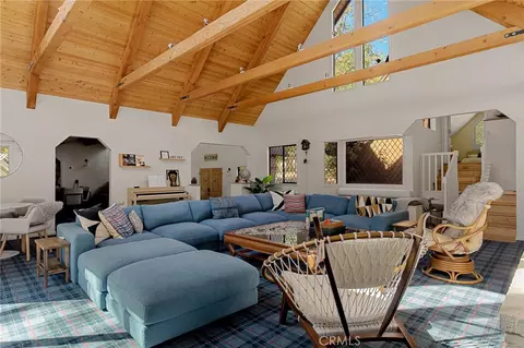 Living - 951 Osprey, Lake Arrowhead, CA 92352 photo 3 of 7