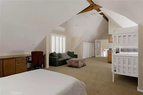Bedroom - 951 Osprey, Lake Arrowhead, CA 92352 photo 1 of 8