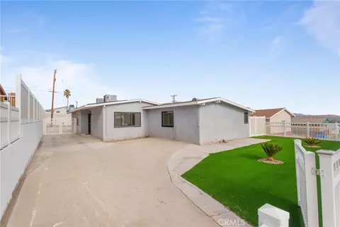 913 E Virginia, Barstow, CA 92311