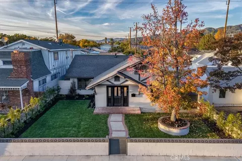 1625 W Chandler Blvd, Burbank, CA 91506