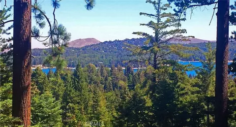 525 Ca-173, Lake Arrowhead, CA 92352