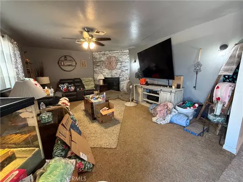 Living - 7009 Hanford Ave, Yucca Valley, CA 92284 photo 2 of 2