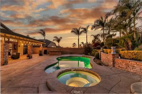 229 Oldenburg Ln, Norco, CA 92860