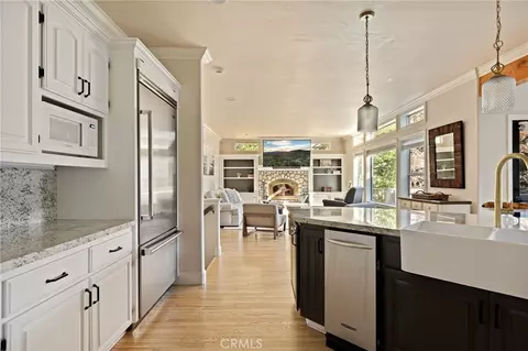 Kitchen - 267 Pheasant Run, Lake Arrowhead, CA 92352 photo 4 of 5