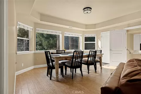 Dining - 267 Pheasant Run, Lake Arrowhead, CA 92352 photo 3 of 3