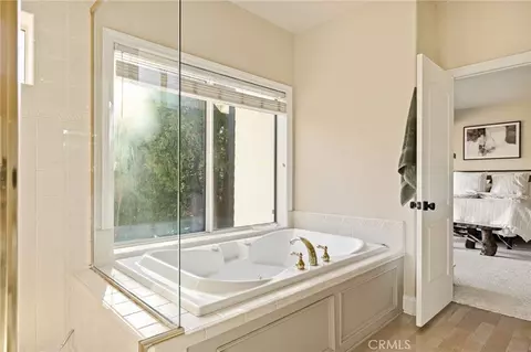 Bath - 267 Pheasant Run, Lake Arrowhead, CA 92352 photo 2 of 6
