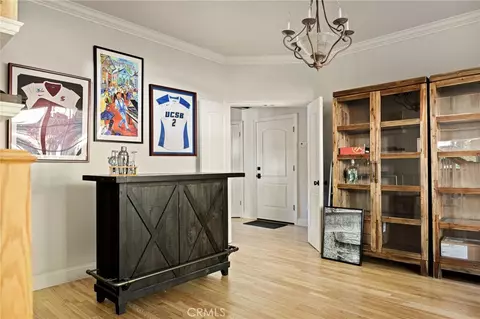 Entry Way - 267 Pheasant Run, Lake Arrowhead, CA 92352 photo 2 of 3