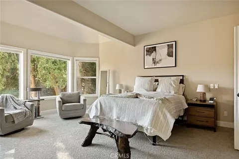 Bedroom - 267 Pheasant Run, Lake Arrowhead, CA 92352 photo 3 of 11